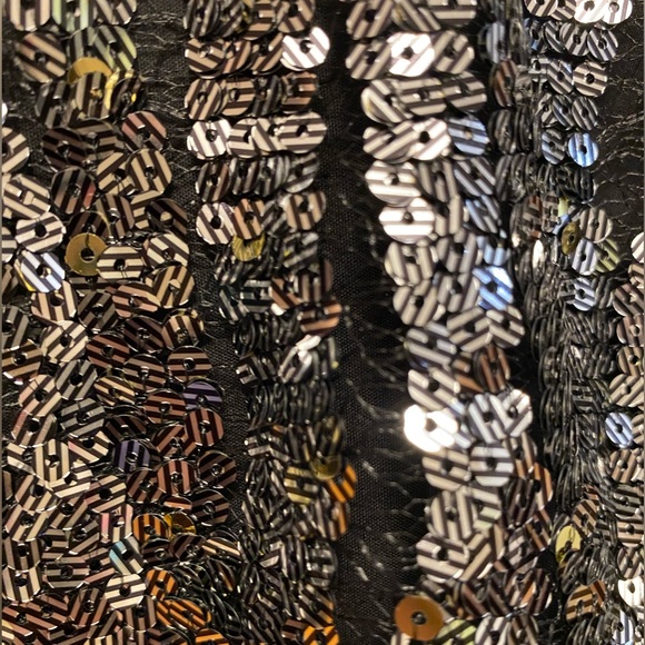 Silver off the shoulder sequins dress - Picture 5 of 5